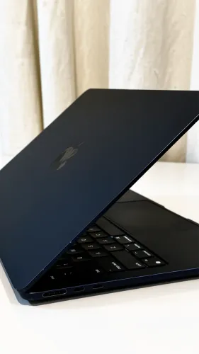 MacBook Air M2 - 13" 256gb - 8gb  