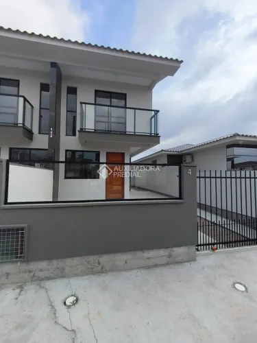 Sobrado em Nova Palhoça, Palhoça