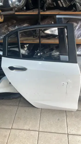 Porta Traseira Direita Onix Hatch 2020/2025