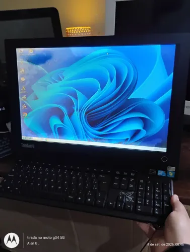Pc ALL in one IBM Thinkcentre ( avarias na tela ) funcionando !!