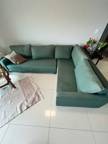 Sofá com chaise