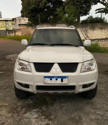 Mitsubishi Pajero TR4 2.0 Flex 16V 4X2 Aut. 2015