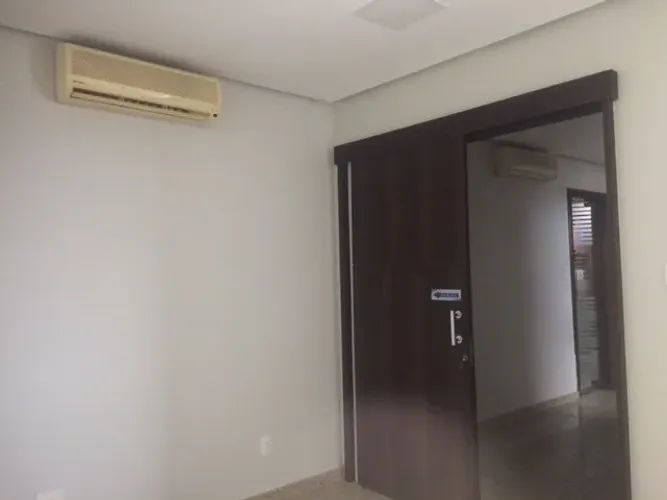 Sala com 32m² no Amazon Trade Center; 1 vaga de garagem no condomínio