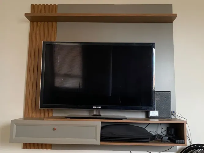 PAINEL PARA TV DE ATÉ 65 POLEGADAS