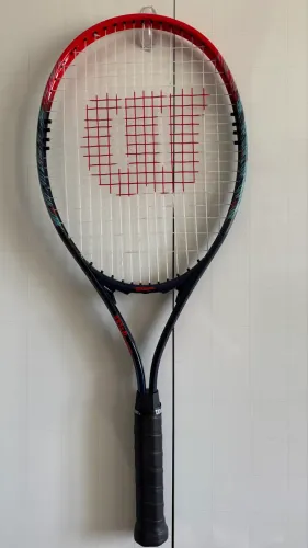 Raquete de Tênis Wilson Impact L3 (4 3/8) + 2 Overgrips Novos Wilson Ultra Wrap