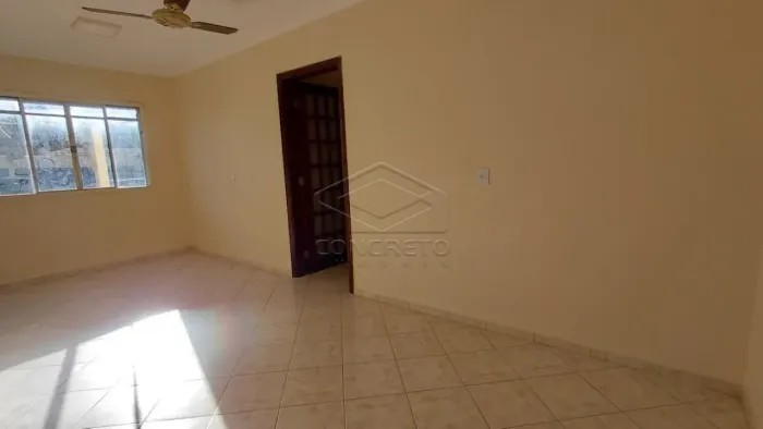 SABIÁ III - AMPLO APARTAMENTO TÉRREO COM 3 DORMITÓRIOS PRÓXIMO À FIB
