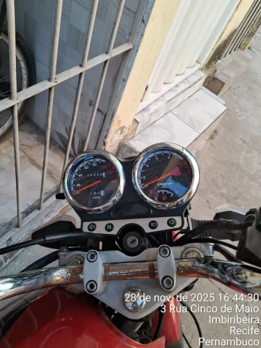 VENDE-SE Moto SUZUKI 125 Gsr 2014 .