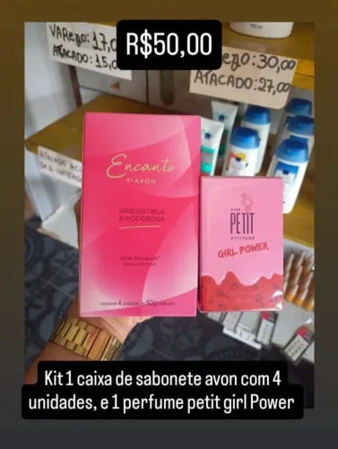 Kit 1 caixa de sabonete avon com 4 unidades e 1 perfume petit