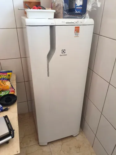 Geladeira Electrolux RE13