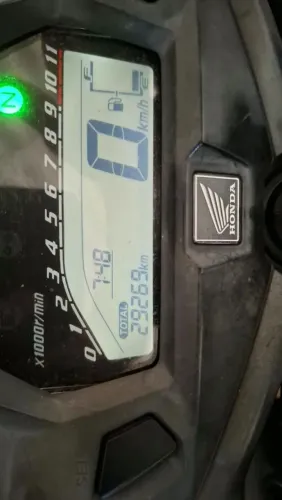 Vende-se moto