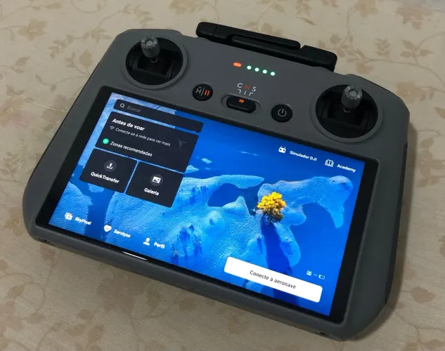 Controle Dji rc2 semi novo sem detalhes