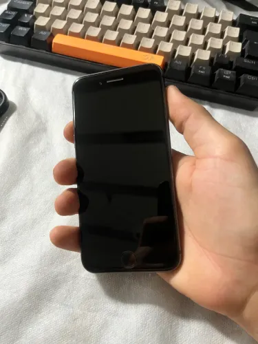 iPhone 8