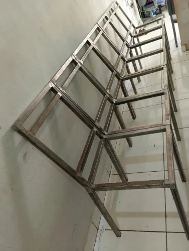 Base para cadeiras 100% em metal