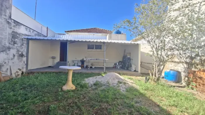 Casa Comercial à venda no bairro Vila Medon em Americana
