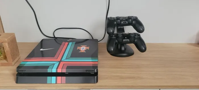 Ps4 slim 1tb