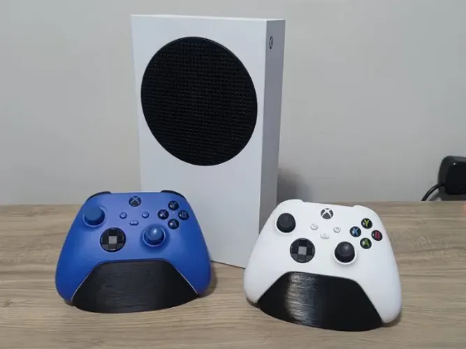 Xbox Series S + 2 Controles - [Semi-novo/Usado] - Completo