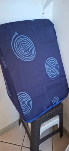 Travesseiro triangular pós cirurgia pouquíssimo usado