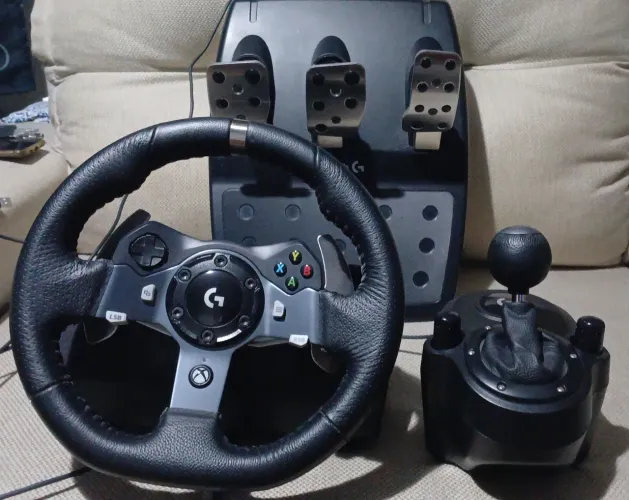 Volante logitech G920 com câmbio 