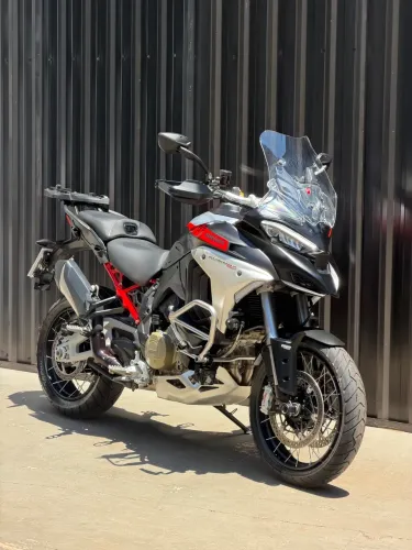 MULTISTRADA V4 RALLY PRETA 2024/2024