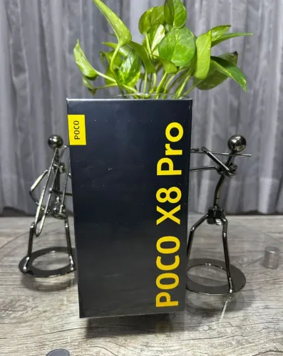 Produto na caixa lacrada - POCO X8 PRO 8/256GB - Até 18x no cartão de crédito 