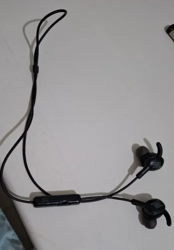 Fone de ouvido bluetooth 