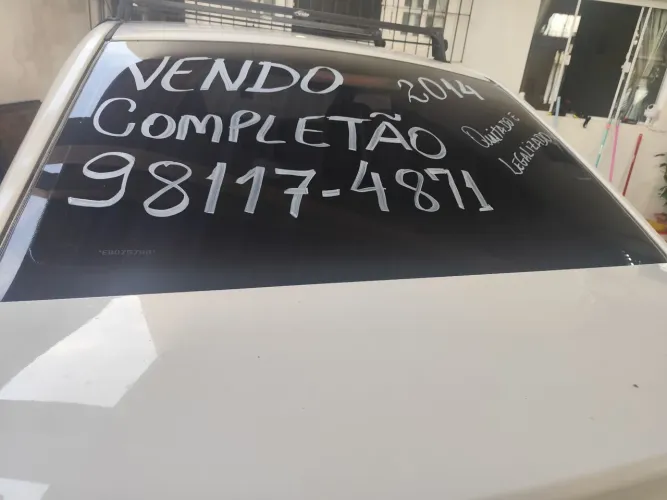 Ford Fiesta Sedan SE 1.0 8V Flex 4P 2014