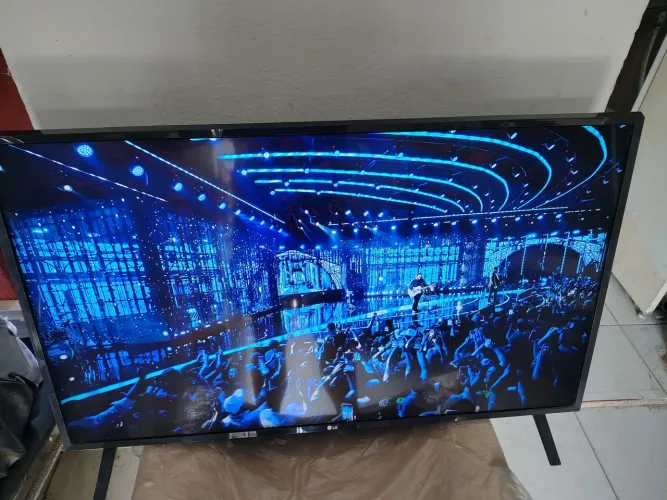 Tv 43 smart LG funcionando perfeitamente