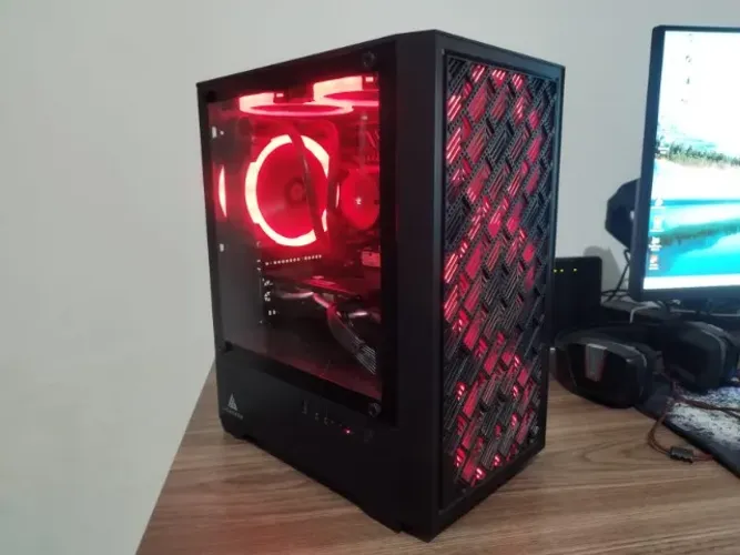 PC Gamer Xeon 2680 v4, RX 580 8GB, 16GB RAM, 500GB NVMe