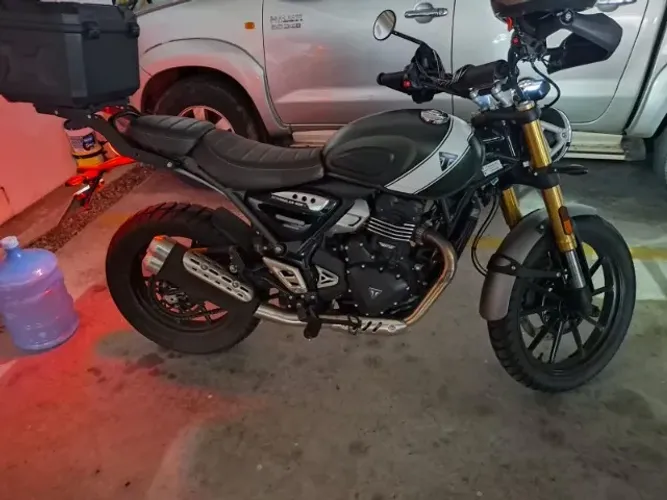 TRIUMPH SCRAMBLER 400 X - 2025/2026 ? BAIXA QUILOMETRAGEM