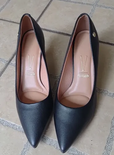 Scarpin Vizzano Preto Classic - Tamanho 37 (Salto Médio)