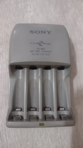 Carregador de bateria Sony