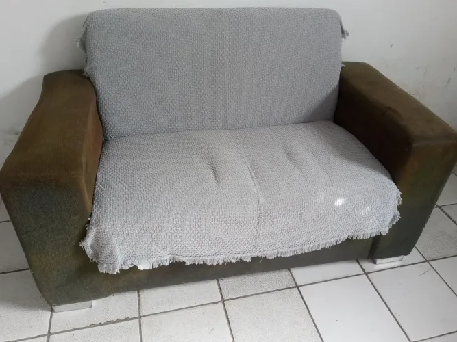 Sofá 2 lugares