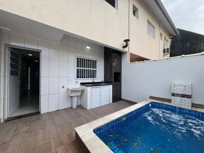Casa com 2 quartos à Venda, Balneário Plataforma - Mongaguá