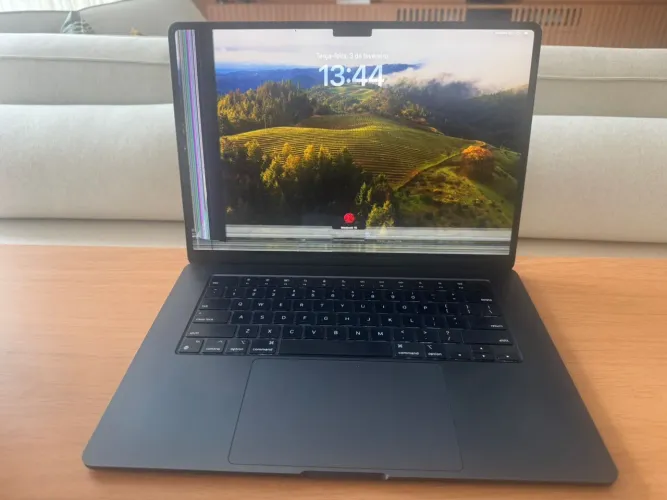 MacBook Air m3 15 16gb