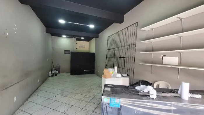Ponto Comercial com 40m² em Santa Monica!