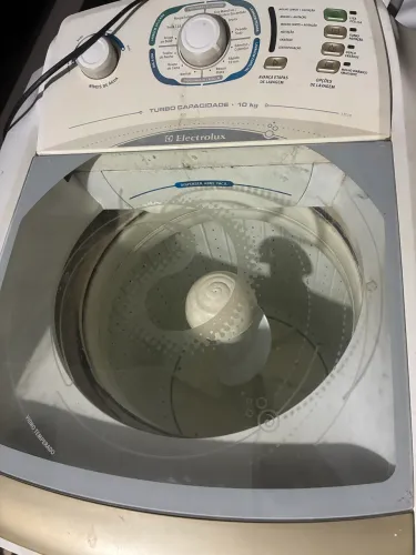 Máquina de lavar Electrolux 10kg