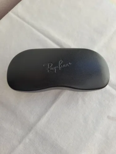 Estojo case rayban preto
