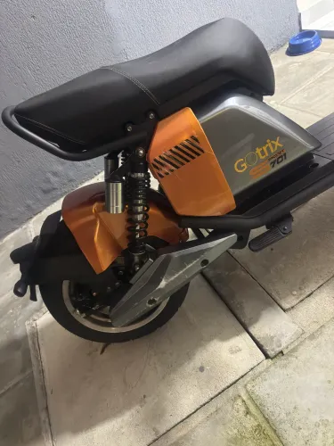 12,000 gotrix 3000watz