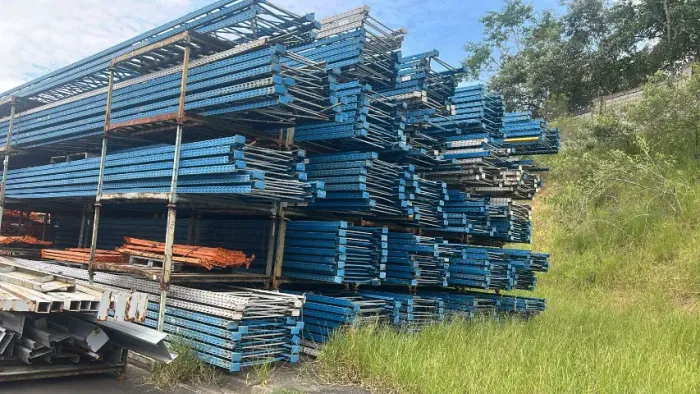 Porta Palete usado Águia - 200 montantes 10 metros e Longarinas com 2,30M. Oportunidade!