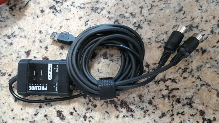 Interface MIDI USB E.R. Pires Prelude Conecta - Semi-nova / Pouco Uso