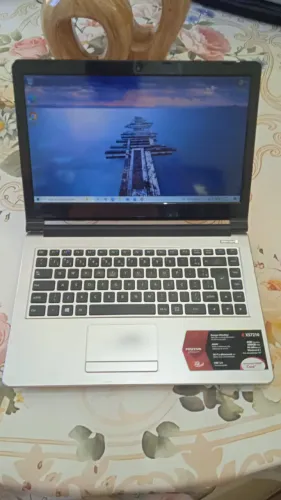 Notebook Positivo Premium XS7210 - Intel Core - HD 500-Gb - MEM. 4GB DDR3