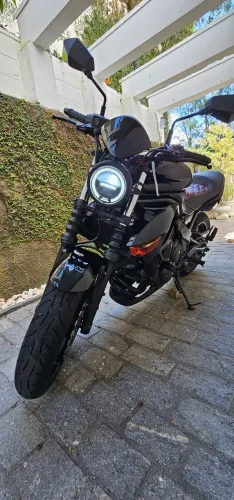 Kawasaki ER-6N Preta 2011