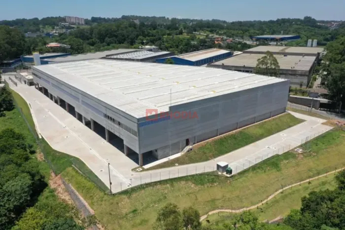 Galpão/Armazém na Zona Leste, Itaquera em Condômino Logístico para Locação, 1515 m² por R$