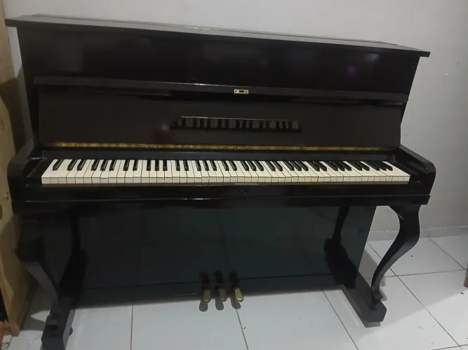 Piano master, totalmente reformado, novo!