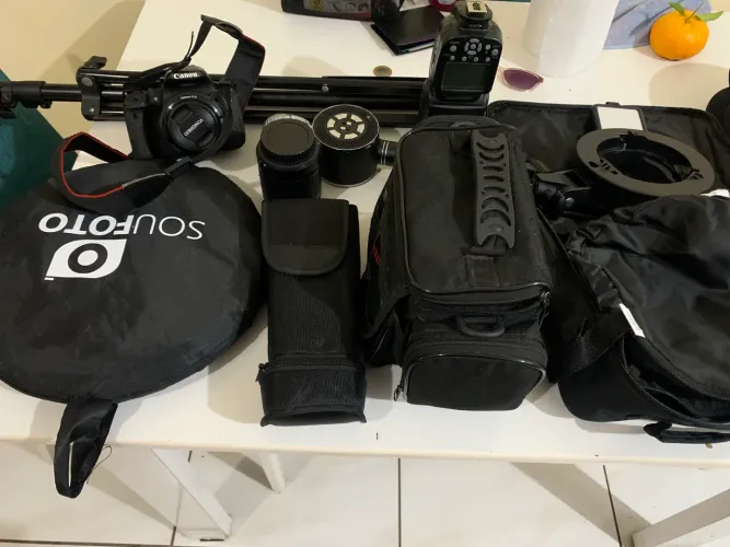 Câmara cânon e acessórios 