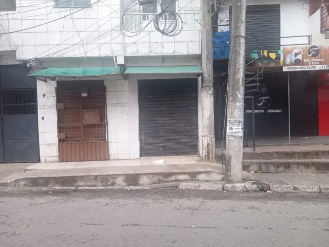 Ponto comercial (rua principal da rua velha de Pirajá)