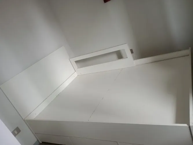 Cama branca