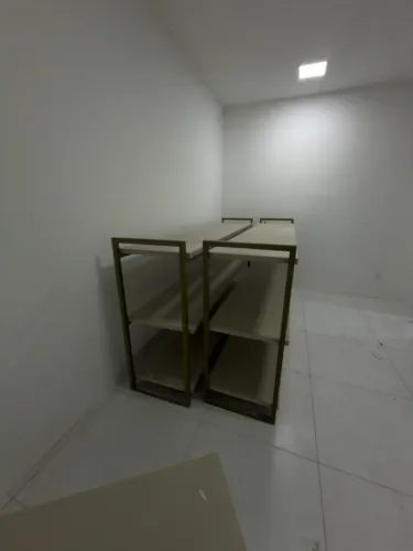 Prateleira de madeira luxo
