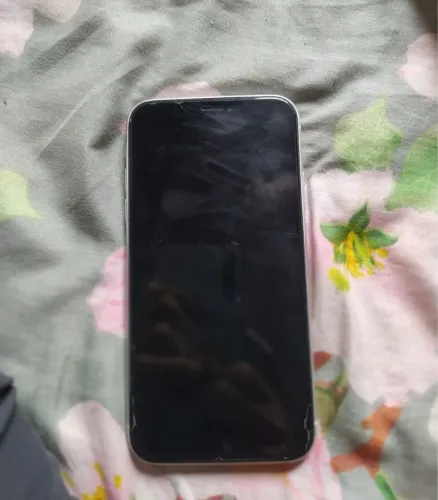Vende-se iPhone XR 128g no preço