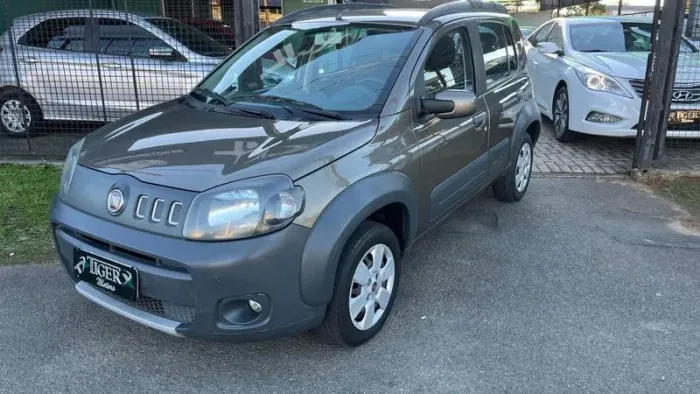 Fiat Uno Attractive 1.0 EVO Fire Flex 8V 5P 2013